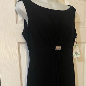 .Jones New York matte   Black Midi straight  draped neck and back size 8